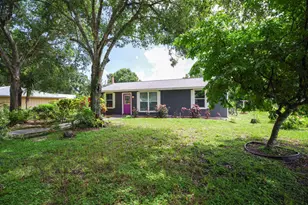 2046 54th Ave, Vero Beach, FL 32966 - Photo 2