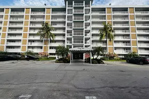 3091 N Course Dr, Pompano Beach, FL 33069 - Photo 18