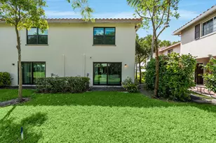 6001 Woods Edge Cir, Riviera Beach, FL 33410 - Photo 32