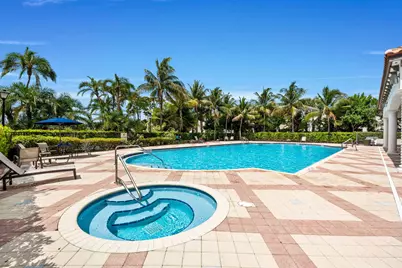 6001 Woods Edge Circle, Riviera Beach, FL 33410 - Photo 38