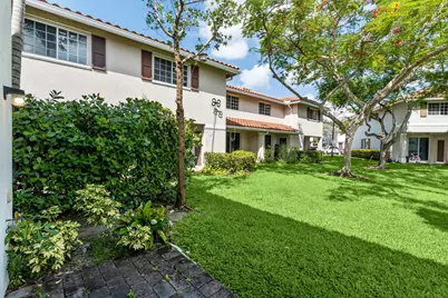 6001 Woods Edge Circle, Riviera Beach, FL 33410 - Photo 32