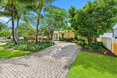 4410 NE 17th Avenue, Oakland Park, FL 33334 - Photo 12