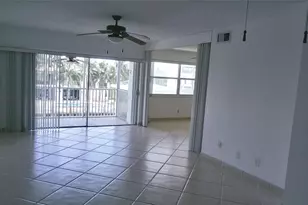 465 Paradise Isle Blvd, Hallandale Beach, FL 33009 - Photo 4