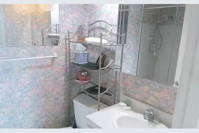 465 Paradise Isle Boulevard #307, Hallandale Beach, FL 33009 - Photo 8
