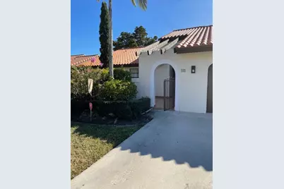 10 Columbia Court, Deerfield Beach, FL 33442 - Photo 2