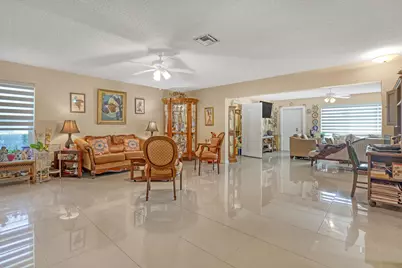 2886 Fernley Drive E #5, West Palm Beach, FL 33415 - Photo 8