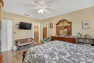 2886 Fernley Dr E, West Palm Beach, FL 33415 - Photo 20