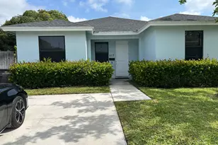 517 La Kirksey St, West Palm Beach, FL 33407 - Photo 1