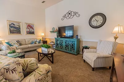1276 NW Bentley Circle #B, Port Saint Lucie, FL 34986 - Photo 2
