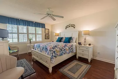 1276 NW Bentley Circle #B, Port Saint Lucie, FL 34986 - Photo 8