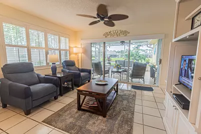 1276 NW Bentley Circle #B, Port Saint Lucie, FL 34986 - Photo 6