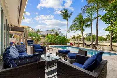 2757 NE 14th Avenue, Wilton Manors, FL 33334 - Photo 2