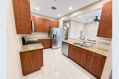 2851 W Prospect Road #1209, Tamarac, FL 33309 - Photo 2
