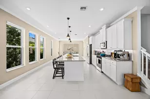 860 SW Bushel Trl, Palm City, FL 34990 - Photo 4