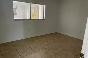 8065 SW 107th Ave, Miami, FL 33173 - Photo 8