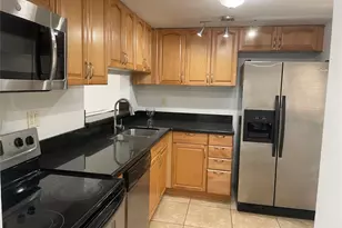 8065 SW 107th Ave, Miami, FL 33173 - Photo 6