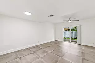 2627 NE 15th St, Pompano Beach, FL 33062 - Photo 4