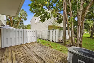2627 NE 15th St, Pompano Beach, FL 33062 - Photo 28