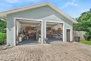 1225 SW Magnolia Bluff Dr, Palm City, FL 34990 - Photo 40