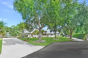 1225 SW Magnolia Bluff Dr, Palm City, FL 34990 - Photo 2