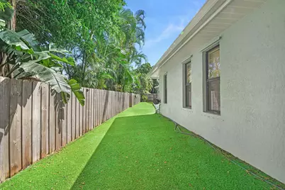 1225 SW Magnolia Bluff Drive, Palm City, FL 34990 - Photo 36