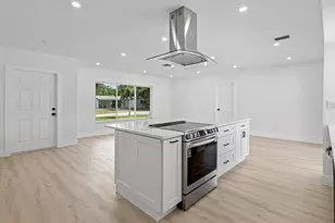 970 SW 7th St, Boca Raton, FL 33486 - Photo 8