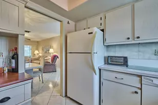 2804 Crosley Dr E, West Palm Beach, FL 33415 - Photo 8
