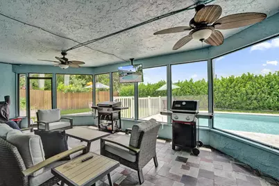 1711 W Oak Knoll Circle, Davie, FL 33324 - Photo 26