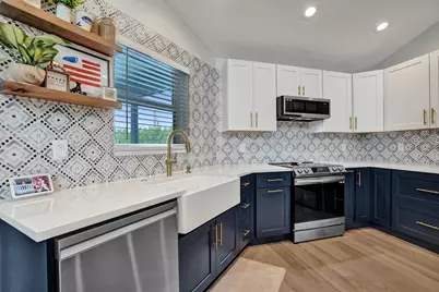 1711 W Oak Knoll Circle, Davie, FL 33324 - Photo 12
