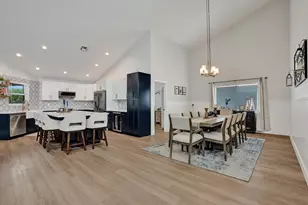 1711 W Oak Knoll Cir, Davie, FL 33324 - Photo 4