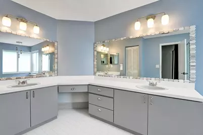 1711 W Oak Knoll Circle, Davie, FL 33324 - Photo 22