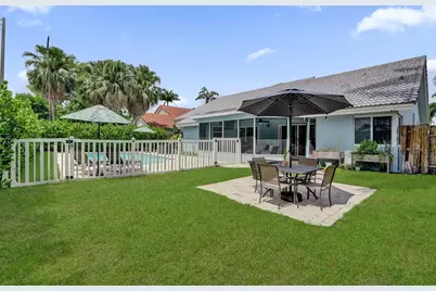 1711 W Oak Knoll Circle, Davie, FL 33324 - Photo 32