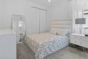 11824 SW 13th Ct, Pembroke Pines, FL 33025 - Photo 30