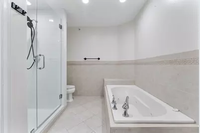 1035 W Heritage Club Circle, Delray Beach, FL 33483 - Photo 8