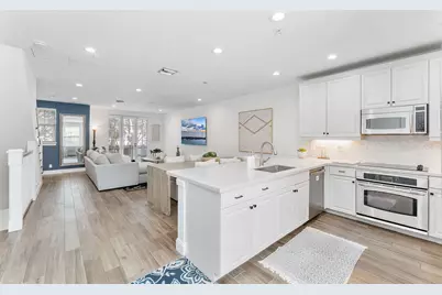 1035 W Heritage Club Circle, Delray Beach, FL 33483 - Photo 2
