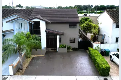12621 SW 9th Street, Miami, FL 33184 - Photo 2