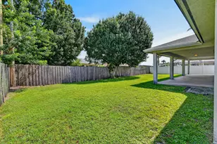 1061 SW Benschop Ave, Port Saint Lucie, FL 34953 - Photo 34