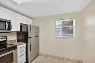 2615 NE 1st Ct, Boynton Beach, FL 33435 - Photo 8