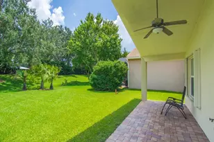 1975 Grey Falcon Cir SW, Vero Beach, FL 32962 - Photo 24