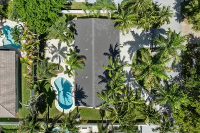 2740 NE 25th Place, Fort Lauderdale, FL 33305 - Photo 4