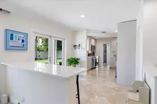 2740 NE 25th Pl, Fort Lauderdale, FL 33305 - Photo 10