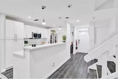 833 NW 81st Avenue, Plantation, FL 33324 - Photo 6