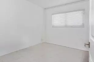 17840 NW 28th Ct, Miami Gardens, FL 33056 - Photo 16