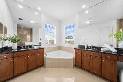 10111 Edgewater Court, Parkland, FL 33076 - Photo 6