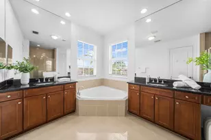 10111 Edgewater Ct, Parkland, FL 33076 - Photo 6