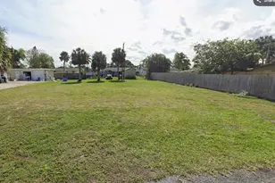 000 Uranus Terrace, West Palm Beach, FL 33403 - Photo 1