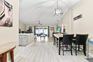 18 Winchmore Ln, Boynton Beach, FL 33426 - Photo 8