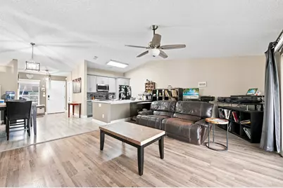 18 Winchmore Lane, Boynton Beach, FL 33426 - Photo 6