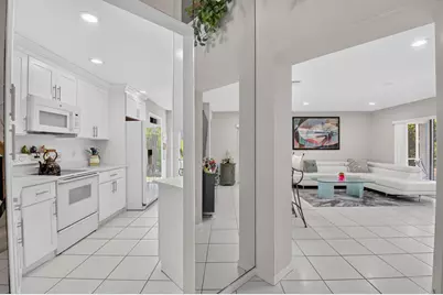 6237 Brava Way, Boca Raton, FL 33433 - Photo 10