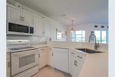 3223 S Lakeview Circle #20-8, Hutchinson Island, FL 34949 - Photo 14